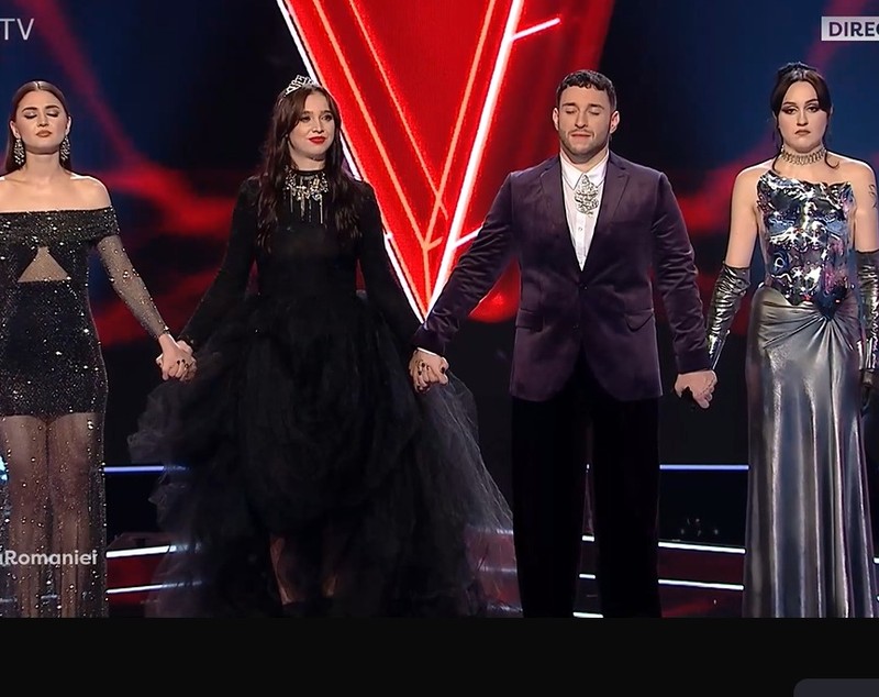 Aura Șova a câștigat Vocea României 2024, sezonul 12. Lara Fabian i-a înmânat trofeul