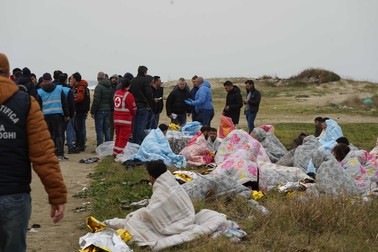 Cutro Italia February 26, 2023 Migrant boat wreck in Cutro in the Crotone area with dead and missing Photo: Antonino Durso/LaPresse Migrant Boat Wreck in Cutro in the Crotone Area with Dead and Missing, Italy - 26 Feb 2023,Image: 758800012, License: Rights-managed, Restrictions: , Model Release: no