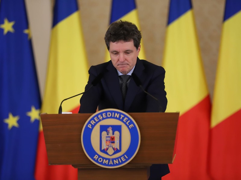 Nicușor Dan.