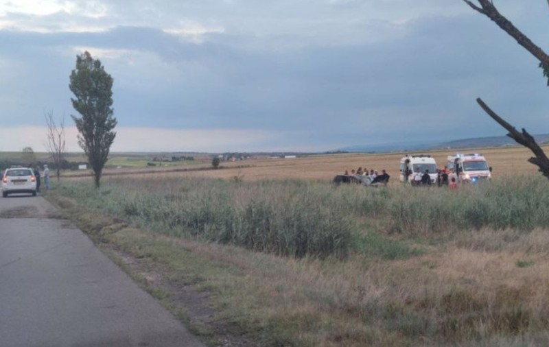 Un mort și șase răniți, între care trei copii, în urma unui accident în Lețcani, Iași