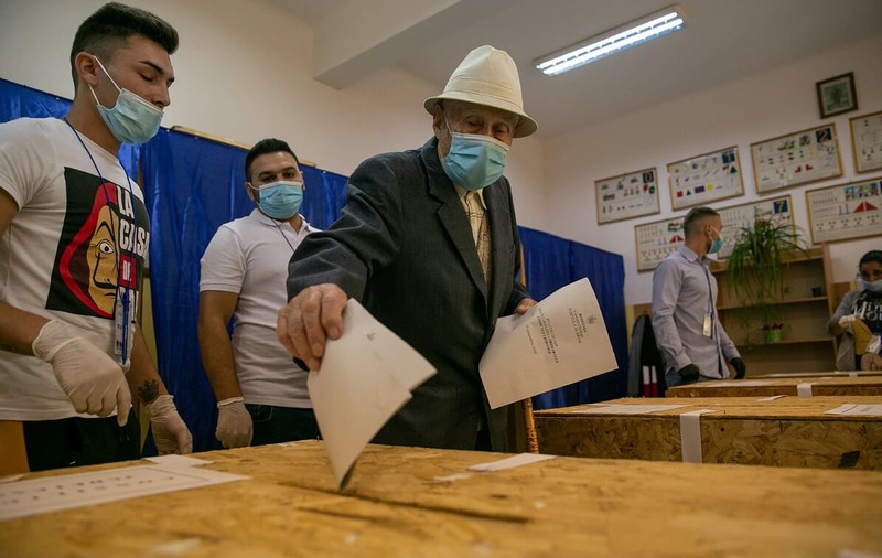 Alegeri locale 2020. Ziua votului în 50 de imagini
