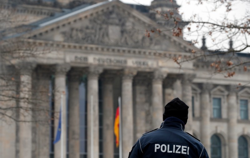 Jaf spectaculos la o bancă din Berlin. Cum au reușit hoții să fugă cu un milion de euro