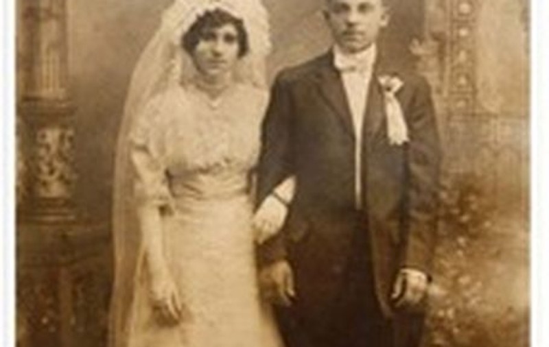 UN ROMÂN de lângă SIBIU, printre cei mai tari GANGSTERI ai lui AL CAPONE! A făcut WHISKEY la CAZAN, după REŢETA LUI, în perioada PROHIBIŢIEI