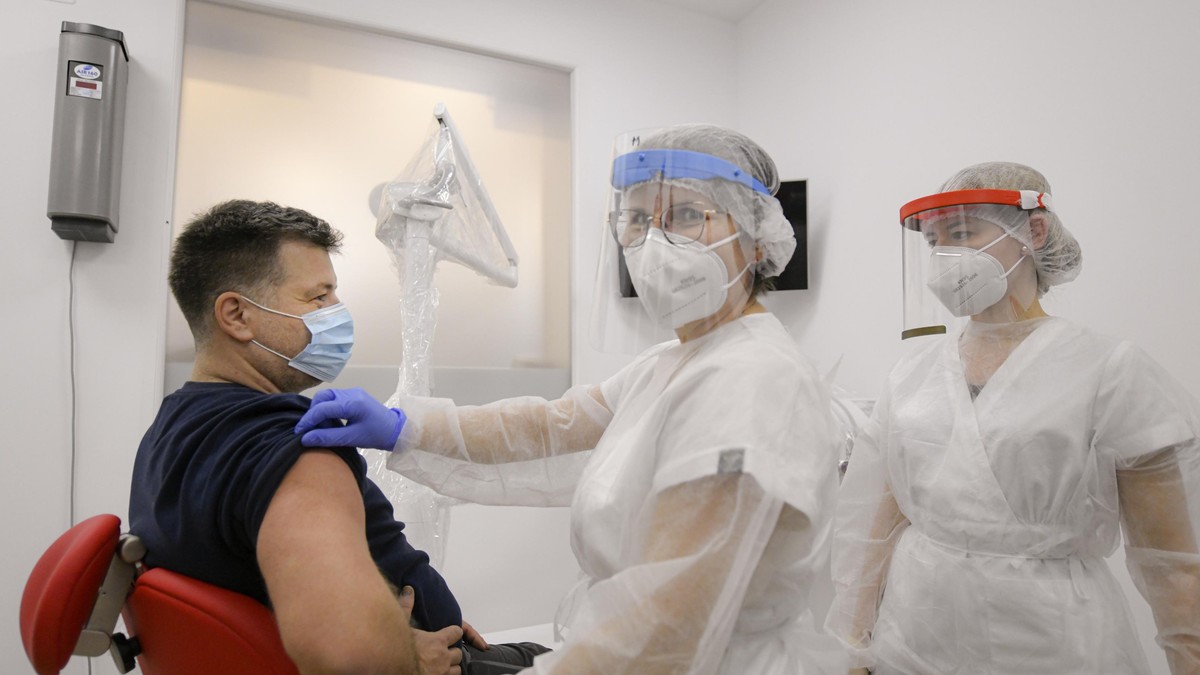Peste 35.000 de persoane vaccinate anti-COVID-19 în ultimele 24 de ore