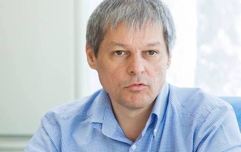 Cioloș anunţă că o să îi taie pensia lui Ciorbea, când va ajunge la guvernare. Avocatul Poporului a plecat în concediu, după OUG pe legile justiției