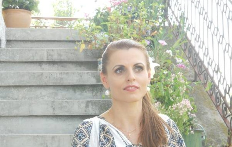 Valentina Ionescu: "Fiul meu a aflat de la tv că oamenii mor, când s-a mediatizat înmormântarea lui Dolănescu"