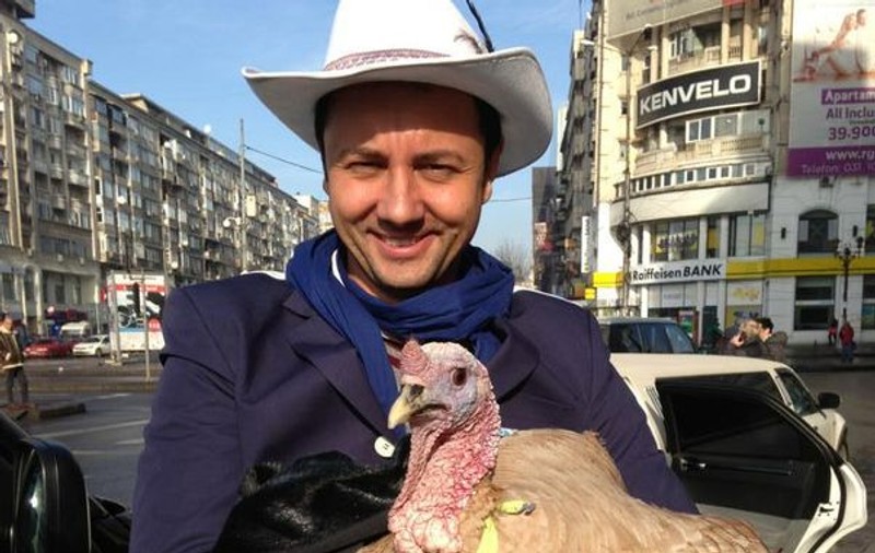 CĂTĂLIN MĂRUŢĂ îl desfiinţează pe DAN DIACONESCU, după ce acesta l-a acuzat că "o copiază pe Simona Gherghe"