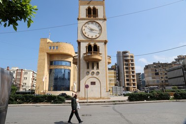 În Beirut, creștinii au dat ceasul înainte cu o oră, ca majoritatea statelor lumii, în timp ce musulmanii au respectat decizia autorităților politice de păstra ora de iarnă până pe 20 aprilie. Foto: Profimedia