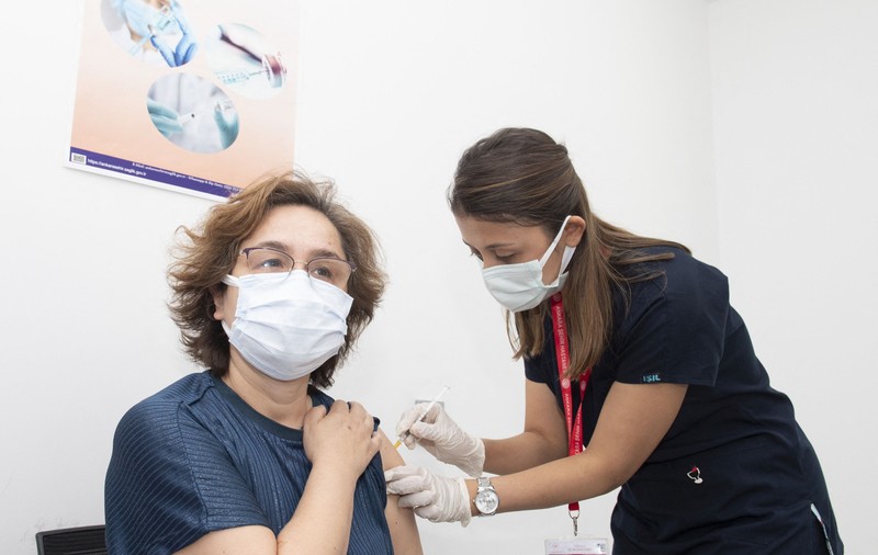 INSP: 18.630 de persoane vaccinate cu prima doză s-au infectat cu coronavirus