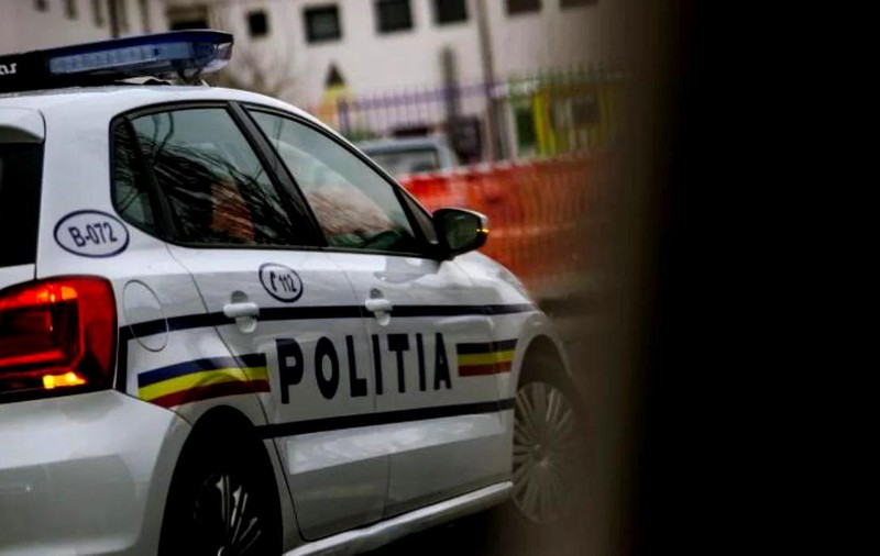 Un jandarm din Brăila a tras accidental un foc în podea cu pistolul luat de pe biroul unui polițist