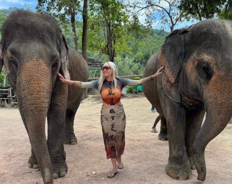 Cum arată resortul de lux din Thailanda unde s-au cazat Maria Constantin și soțul ei, Robert Stoica. Imagini din vacanță cu cei doi
