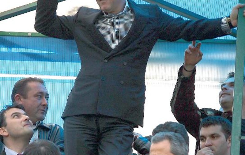 Ne-aţi dat circ, nu fotbal!