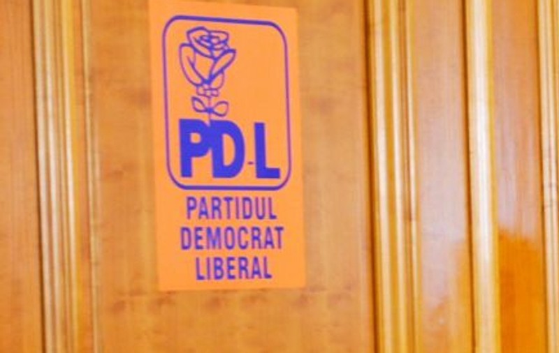 Un MEMBRU important a demisionat din PDL