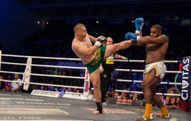 MECIUL SECOLULUI ÎN KICKBOX: Moroşanu vs Badr Hari! VIDEO