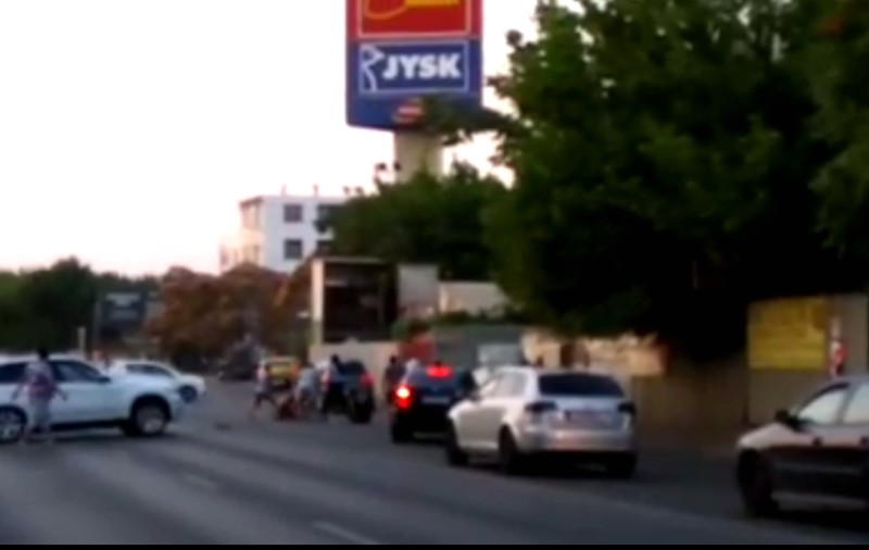 Bătaie cu săbii între două clanuri, în București. Cum a pornit totul