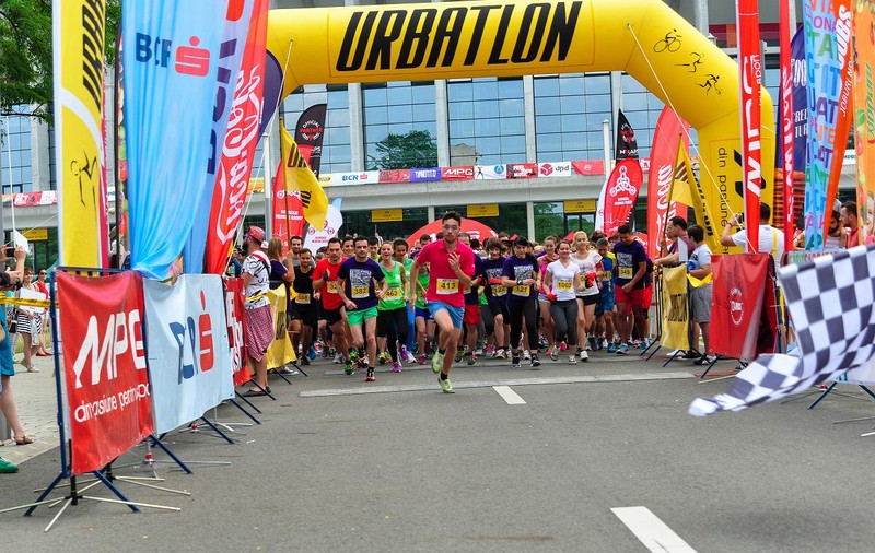 A II-a ediţie a URBATLON:  sport, distracţie şi un final spumos / GALERIE FOTO