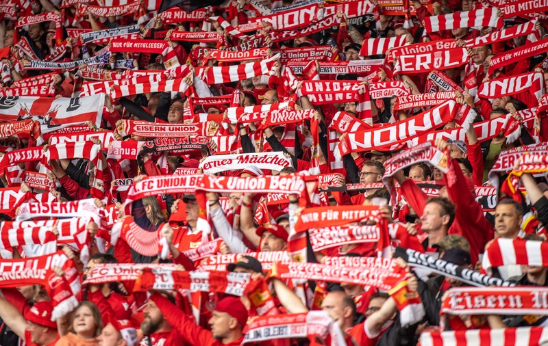 Povestea revelației Germaniei. Echipa anti-Stasi poate cuceri titlul în Bundesliga