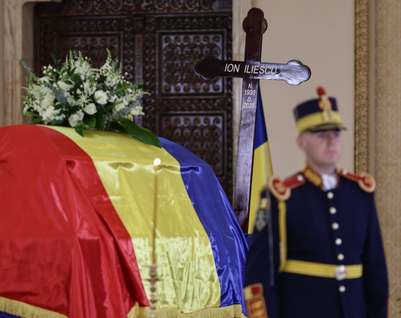 Laude la adresa lui Ion Iliescu, din partea Ambasadei Rusiei și a unor oameni politici: „Un Marc Aureliu în viață și în amurgul ei”