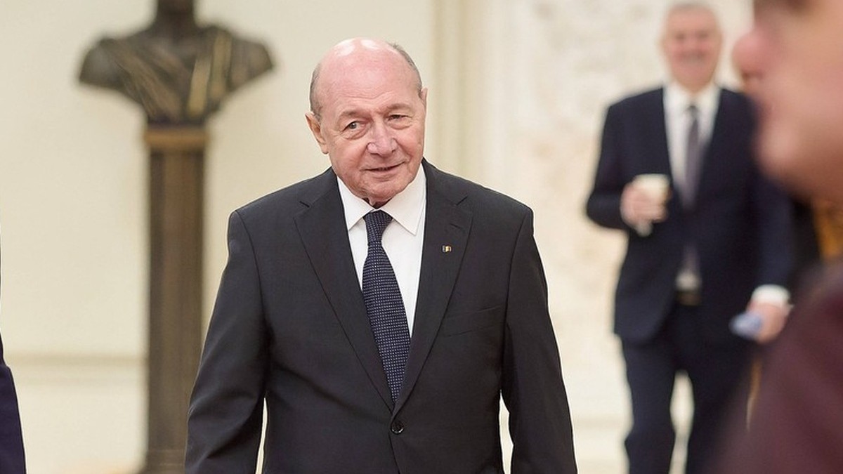 Traian Băsescu spune că Siegfried Mureșan ar putea negocia cu AUR și nu este spion al BND. Foto: Profimedia