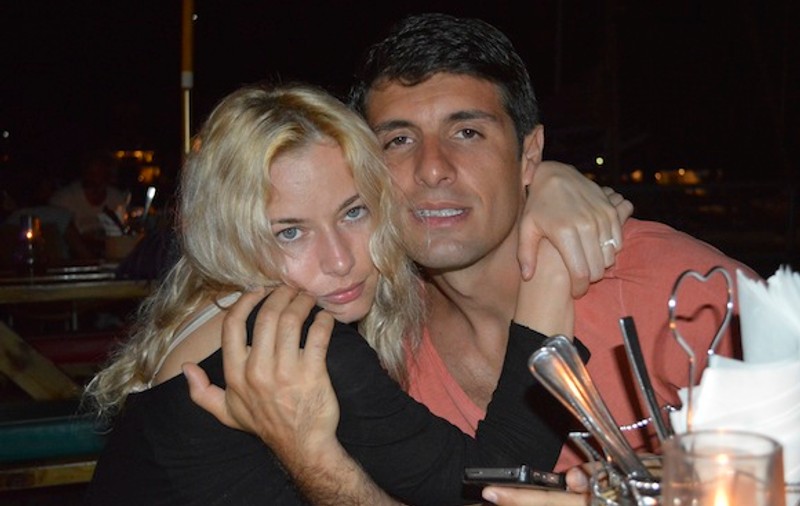 Laura Cosoi a mers cu iubitul pe o insulă exotică! Uite ce mult se iubesc cei doi! | FOTO