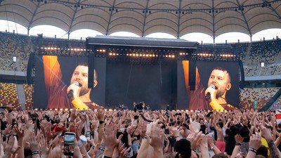 Imagini false cu „dezastrul” de după concertul lui Max Korzh pe Arena Națională din București, distribuite pe rețelele de socializare