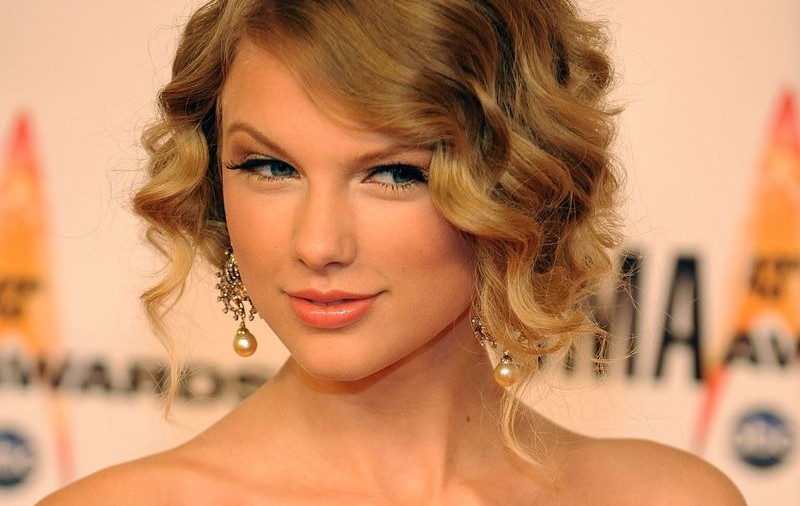 Taylor Swift va juca în filme