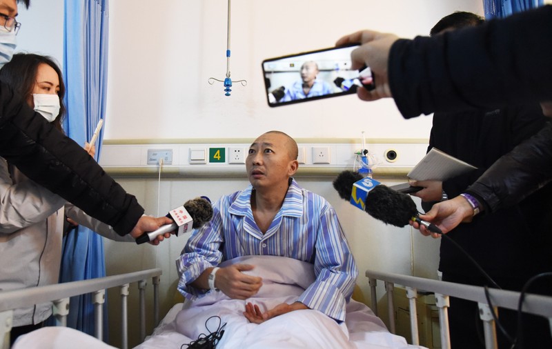 „Nu am mâncat nimic nouă zile”. Coșmarul trăit de minerii chinezi blocați două săptămâni în subteran, după explozia minei