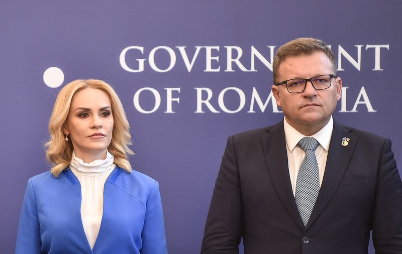 Miniștrii Budăi și Firea au primit 10.000 de știri într-un an. Ce televiziuni i-au promovat