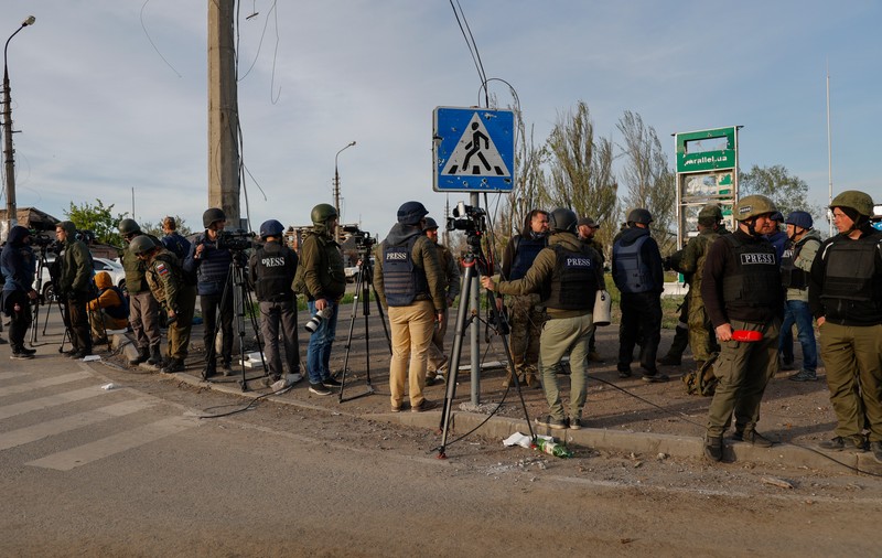 Doi jurnalişti ai Reuters, răniți în urma unui atac în Ucraina. Șoferul lor a fost ucis