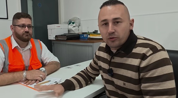 Cât câștigă un român in Irlanda ca muncitor necalificat. Sursă foto: Captură video/ Youtube/ Gigi Cristea-De la zero.