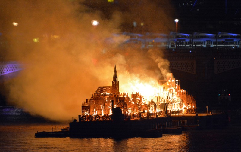 Londonezii au marcat 350 de ani de la marele incendiu | FOTO