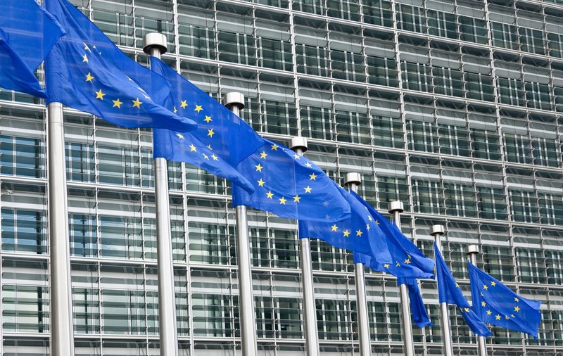 Parlamentul European va cere marți instituțiilor UE să acorde Ucrainei statut de țară candidată UE