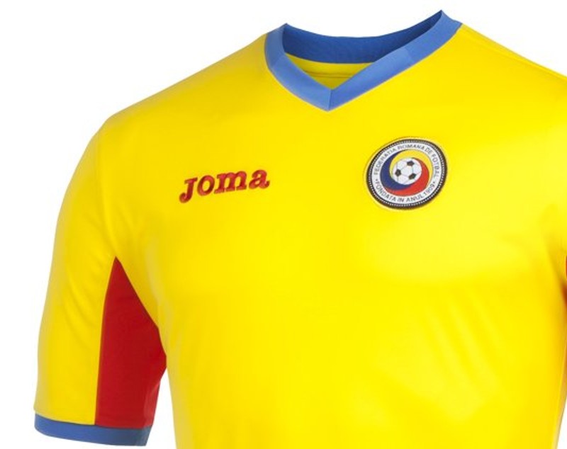 Tricolorii apără noul tricou al naţionalei, după ce fanii l-au criticat aspru