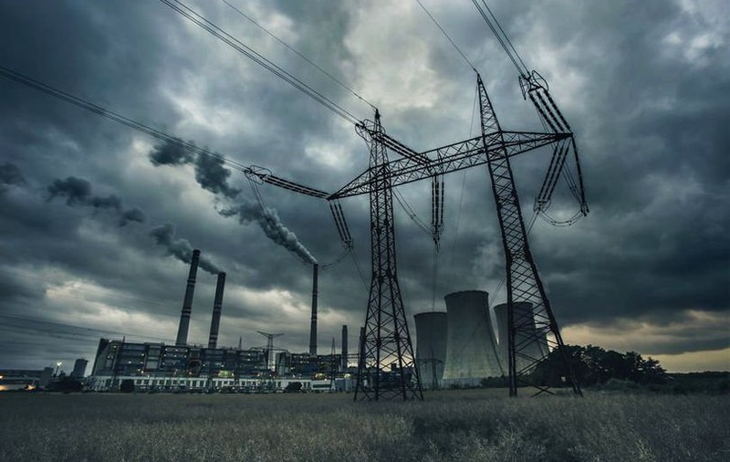 Şapte localităţi din Harghita au rămas fără energie electrică, în urma unei furtuni. Sunt afectați peste 3.400 de consumatori