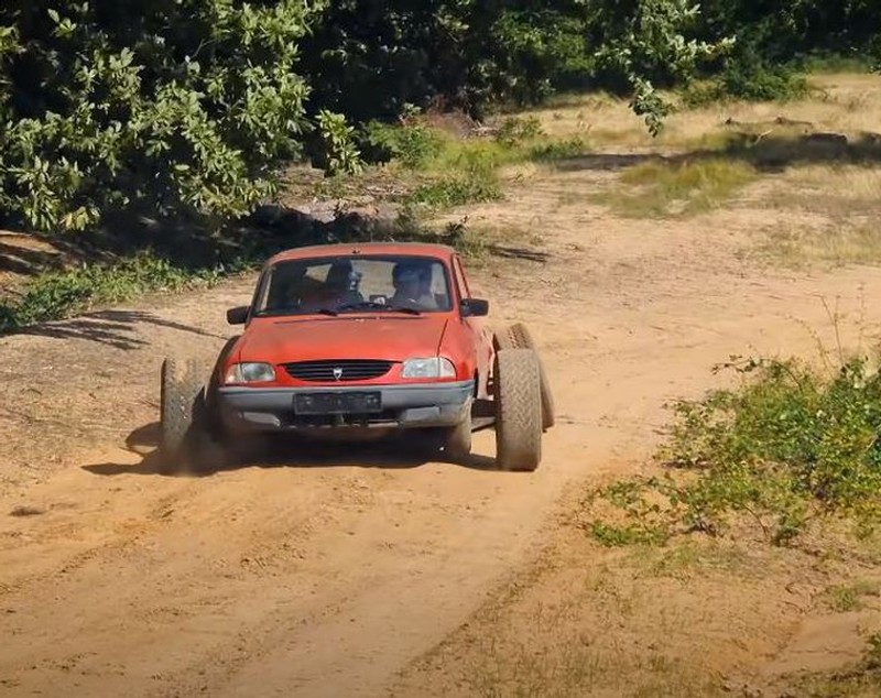 Cum a transformat un tânăr din Satu Mare o Dacia 1310 pentru off-road