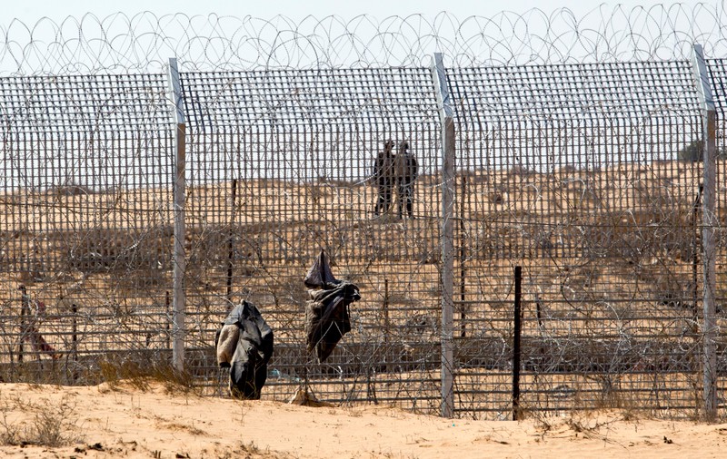 Israelul a terminat construcția gardului de-a lungul frontierei cu Egiptul