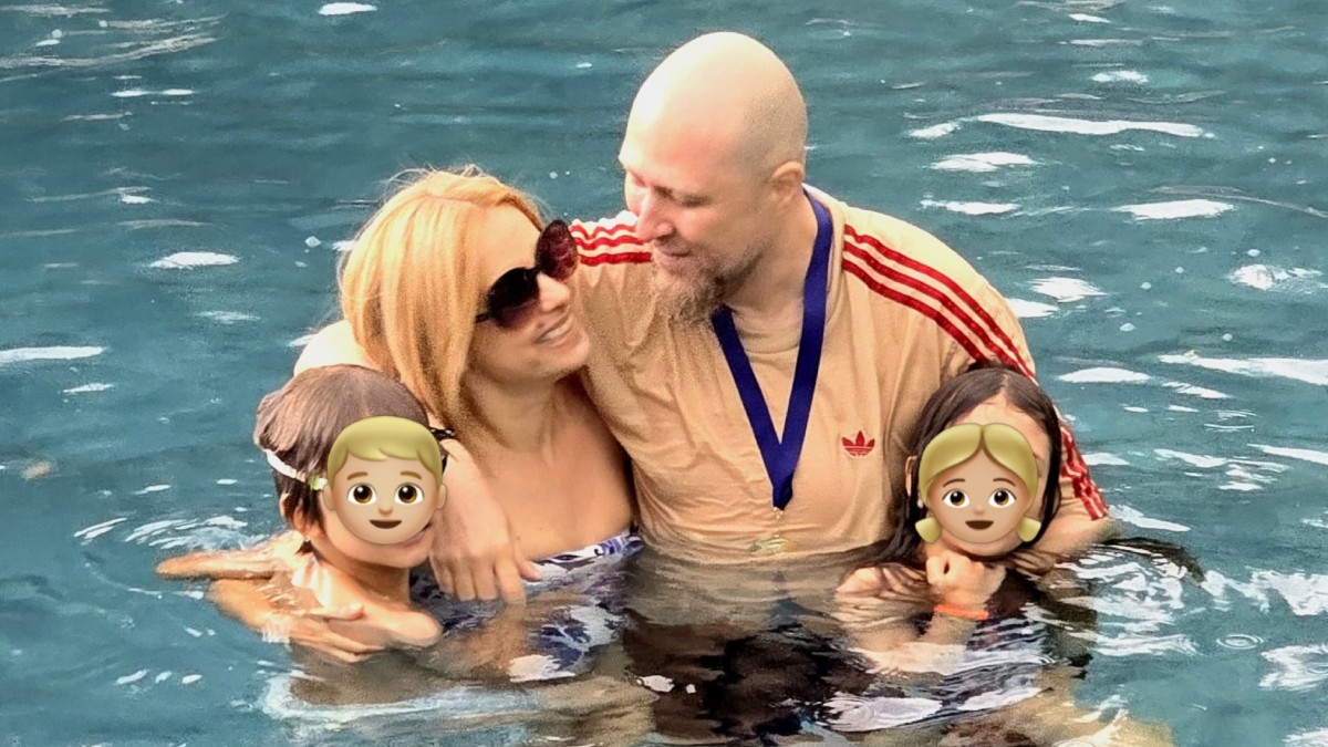 Simona Gherghe și familia sa