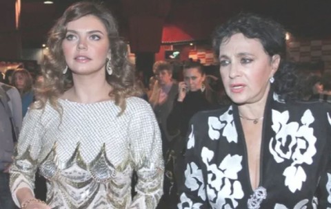 Război între iubita secretă a lui Vladimir Putin și fosta soție a oligarhului rus Alișer Usmanov. Scandalul „Grația Cerească” a declanșat lupta internă la Kremlin