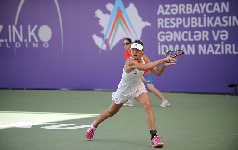 Surprinzătoarea Patricia Țig s-a calificat magistral în FINALA la Baku. ^A dat de pământ cu principala favorită a turneului și se va lupta cu o italiancă pentru trofeu