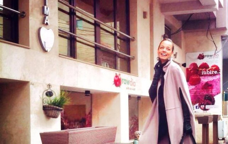 Cine se pune cu ANDREEA RAICU? Uite câte de bine DĂ CU PUMNII şi PICIOARELE!