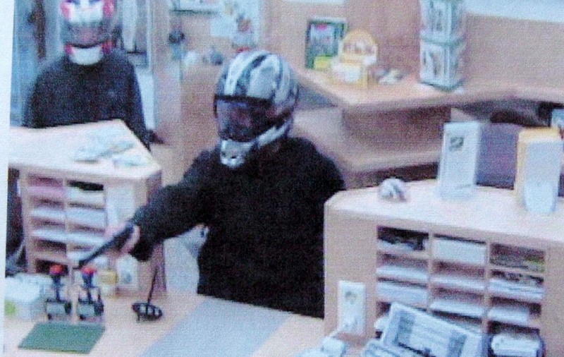 Un bărbat care a jefuit înarmat o bancă în Austria a fost prins în România după 19 ani
