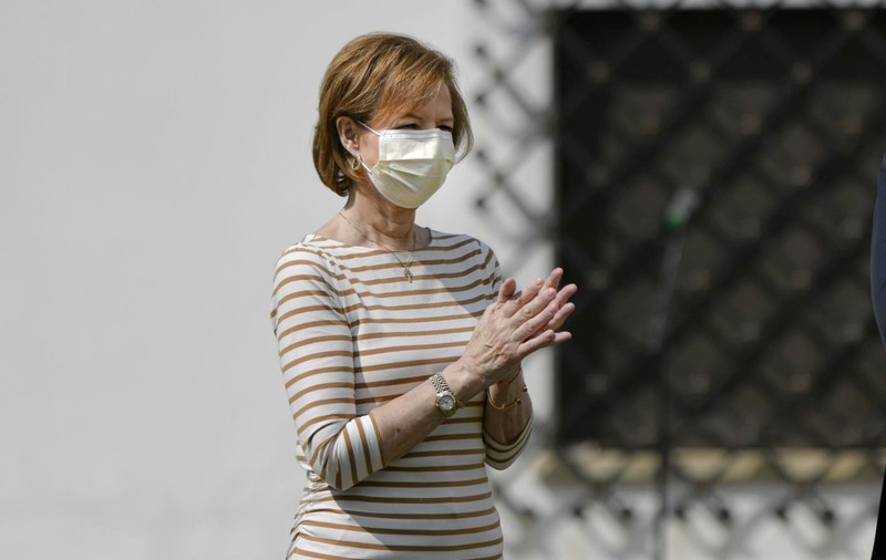 Principesa Margareta vizitează tabăra mobilă de la Siret pentru refugiaţii din Ucraina