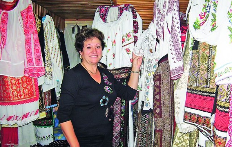 Cântăreaţa Mariana  Birică are peste 300 de costume populare
