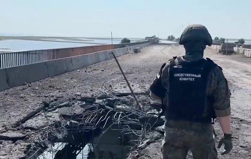 Kievul a atacat cu rachete Storm Shadow, furnizate de Marea Britanie, podurile dintre Crimeea și Ucraina ocupată, anunță un guvernator prorus