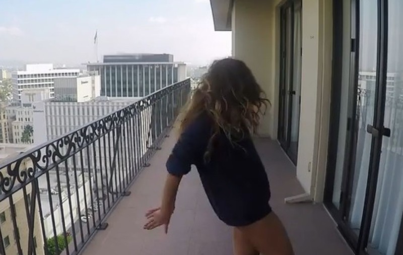 IMAGINI ULUITOARE! BEYONCE, FILMATĂ în timp ce se COMPORTA NEBUNEȘTE pe BALCON | VIDEO