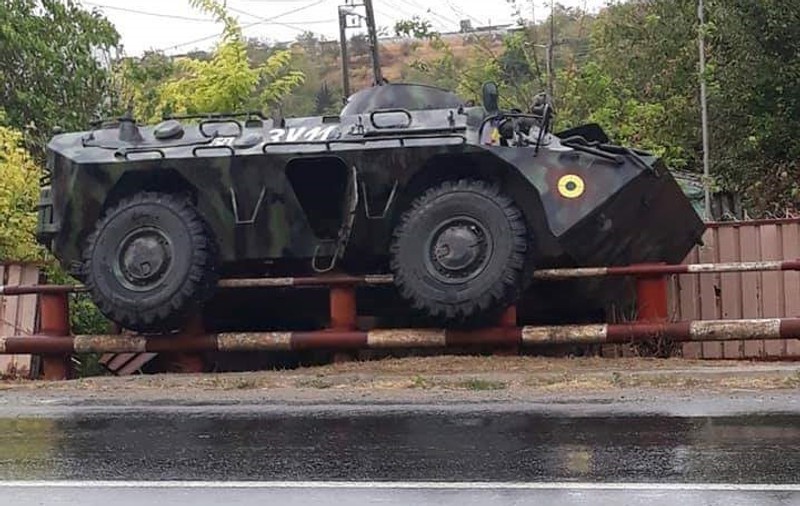 Transportor blindat al Armatei, implicat într-un accident. Un militar a fost rănit