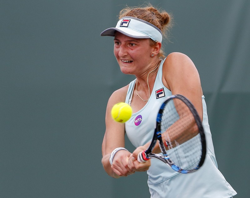 Simona Halep, în ”sferturi” la Miami. Se va duela marți cu o sportivă pe care a bătut-o deja de două ori. Monica Niculescu și Irina Begu - eliminate, dar mai bogate! Și Serena și-a făcut bagajele / LIVE BLOG