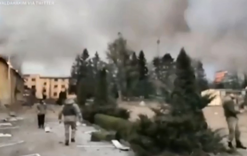 VIDEO | Momentul atacului cu rachete rusești de la baza militară din Iavoriv. 35 de oameni au fost uciși