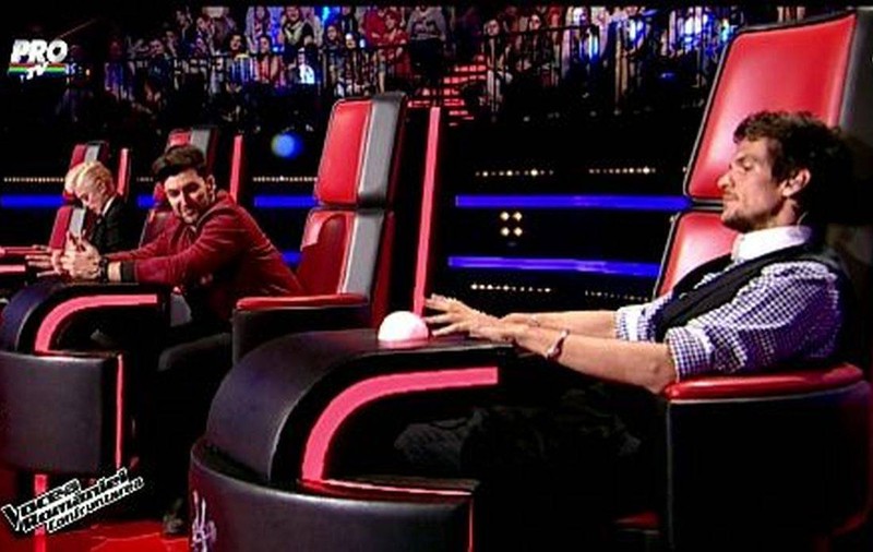 Vocea României. Un actor celebru intră în competiție, la audițiile pe nevăzute