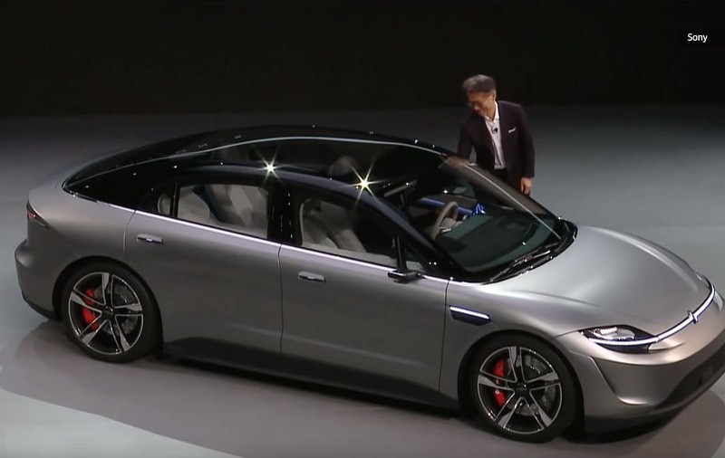 Atracțiile de la cel mai mare târg de tehnologie din lume: vehiculul zburător de la Uber și Hyundai, mașina electrică Sony și ”grădina de apartament” LG